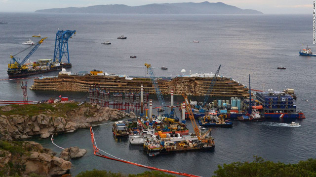 Costa Concordia Live Video Stream: Refloating of the Half-Sunken Cruise Ship