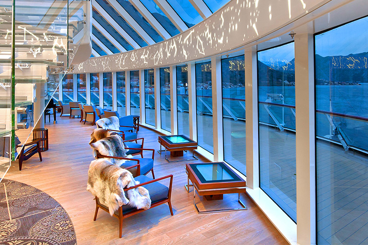 10 Best Cruise Ship Observation Lounges