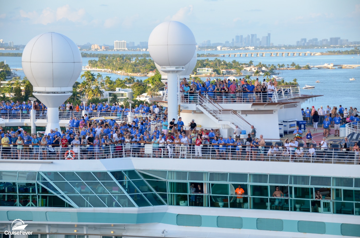 cruise ship crew to passenger ratio