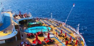 carnival cruise ship Carnival Breeze