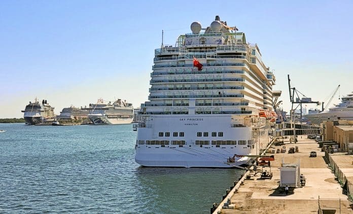 10-things-that-will-get-you-banned-from-a-cruise-ship