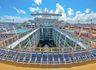 Allure of the Seas lido deck with no people