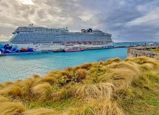 Norwegian Escape in Bermuda
