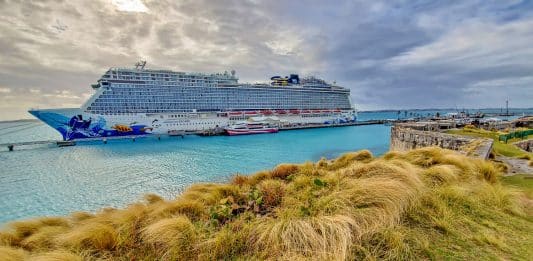 Norwegian Escape in Bermuda