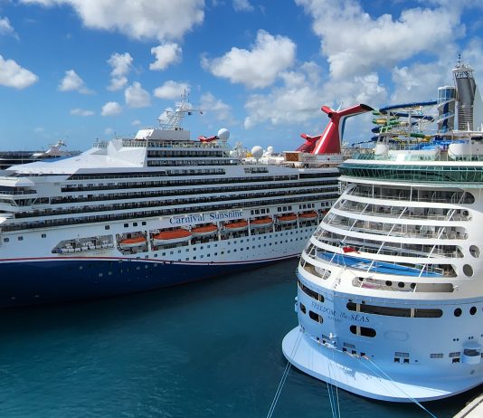 cruise ships nassau