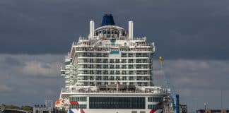 Cruise ship Iona in Southampton cruise port
