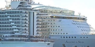 Image of MSC Seaside and Allure of the Seas in cruise port in Costa Maya