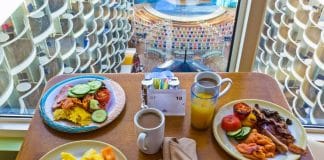 Cruise ship dining on Royal Caribbean Oasis class