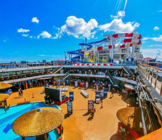 Carnival cruise line pool deck