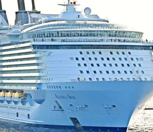 Viral Video Shows Cabin Flooded with Water Pouring From Ceiling on Allure of the Seas Allure of the Seas Royal Caribbean