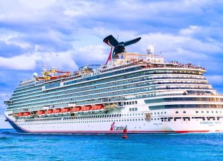 Carnival Magic cruise ship at sea