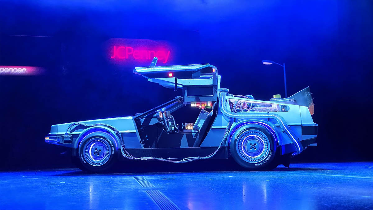 Back to the Future DeLorean Star of the Seas