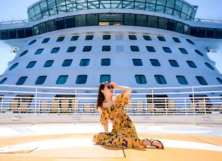 Spectrum of the Seas bow photo op