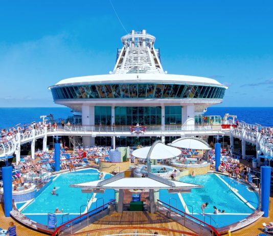 Royal Caribbean pool photo