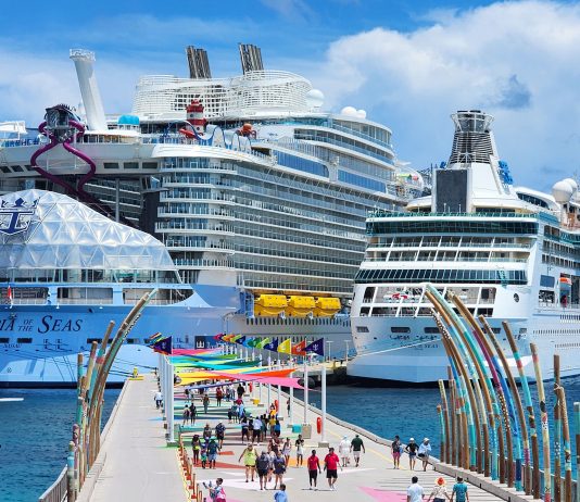 royal caribbean cruise ships cococay