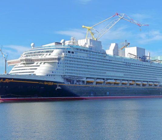 Disney Adventure cruise ship