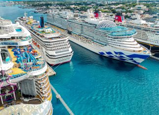 cruise ships Nassau