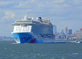 Norwegian Breakaway in New York harbor
