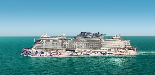 Norwegian Luna cruise ship