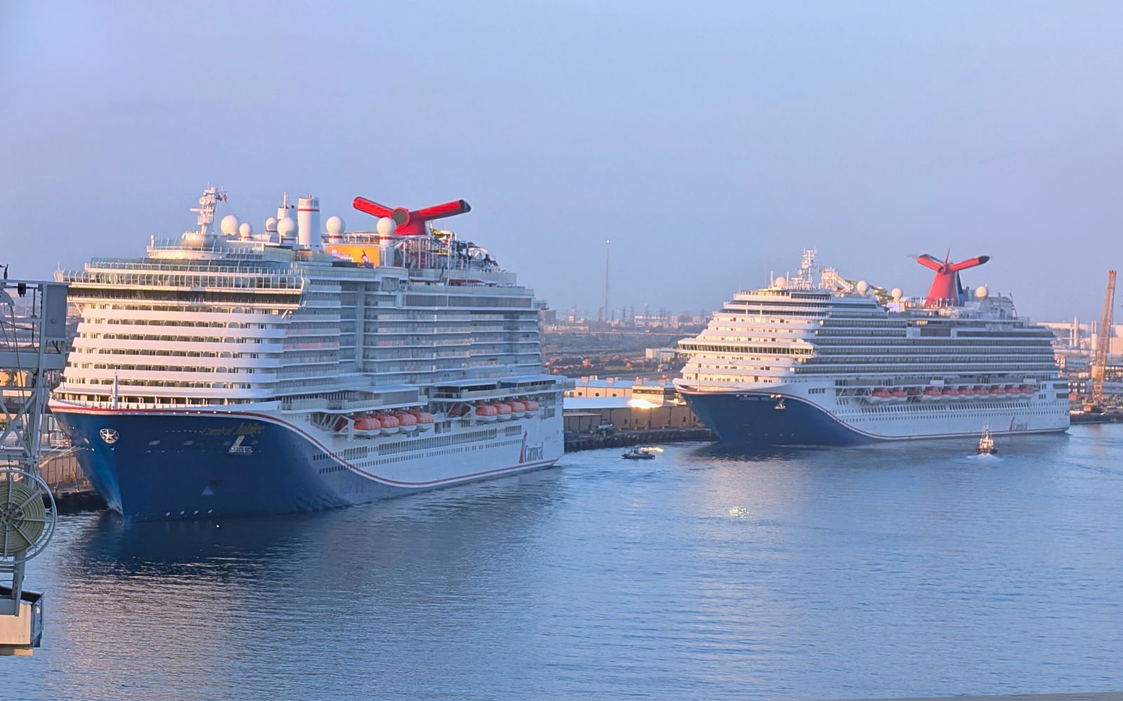 Carnival cruise ships in Galveston, Texas - Cruise Fever (1)