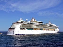 Jewel of the Seas out to Sea