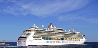 Jewel of the Seas out to Sea