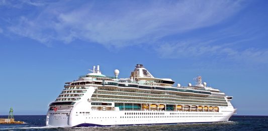 Jewel of the Seas out to Sea