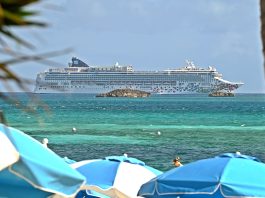 Norwegian Gem cruise ship near private island