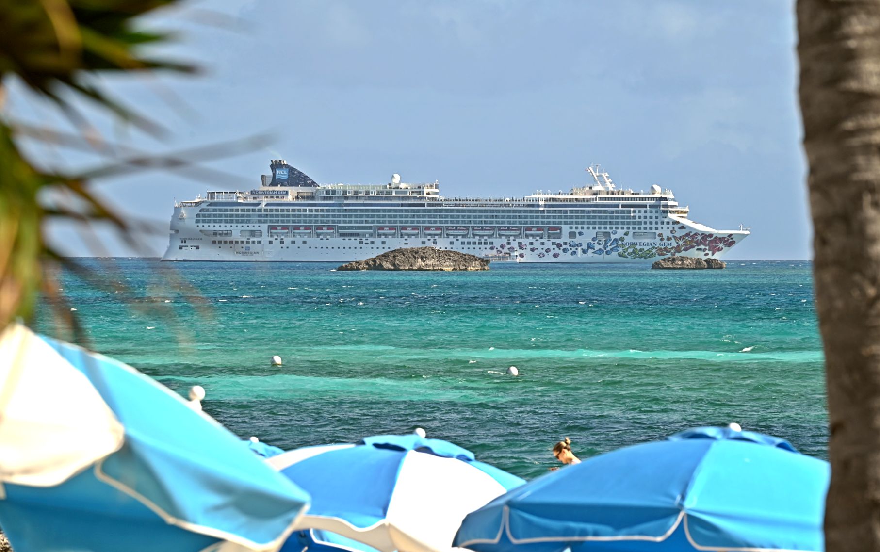 Norwegian Gem cruise ship near private island