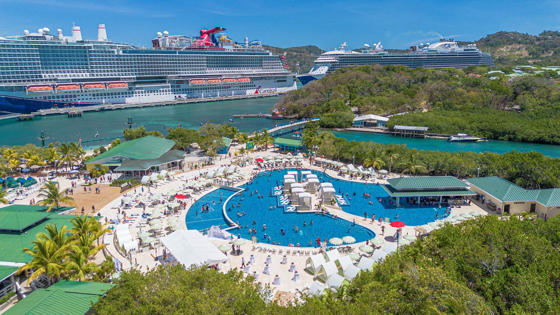 Carnival's mangrove bay isla tropicale