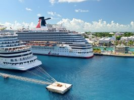 Nassaue cruise port ships