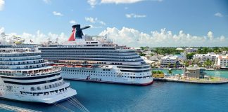 Nassaue cruise port ships