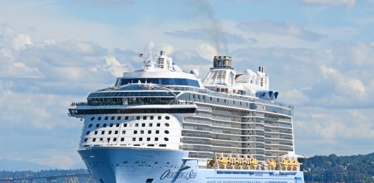Ovation of the Seas cruise ship