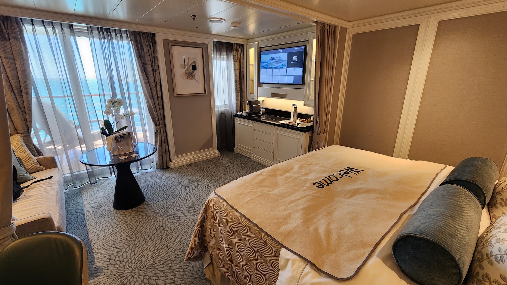 A suite Seven Seas Grandeur