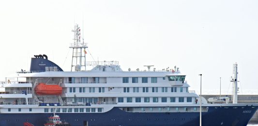 MV Hondius expedition ship
