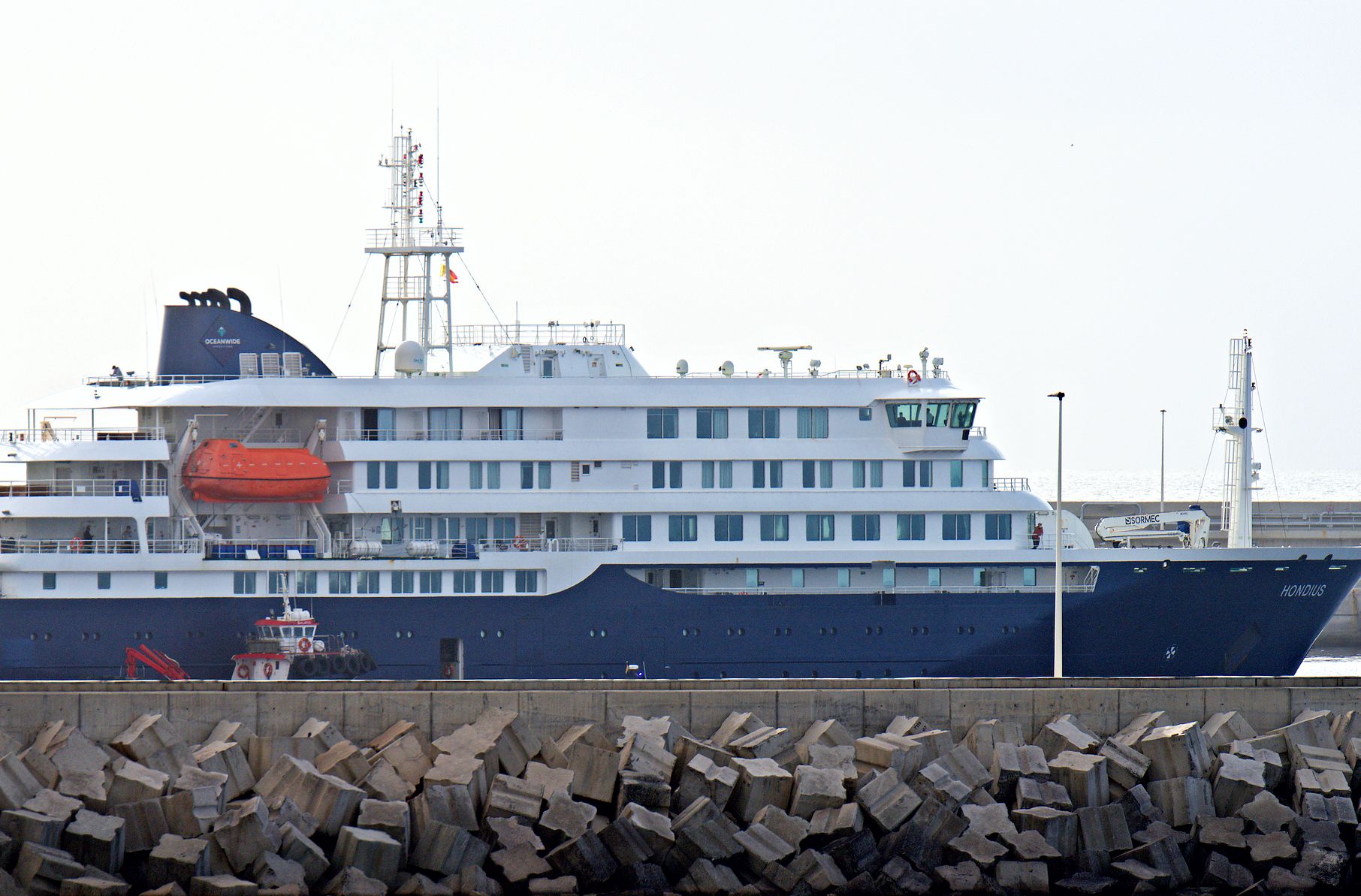 MV Hondius expedition ship