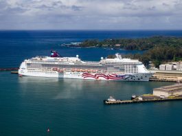 Pride of America cruise ship in Hawaii