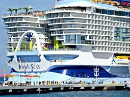 Royal Caribbean's Icon of the Seas in Perfect Day at CocoCay