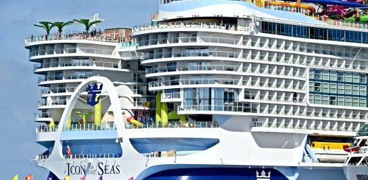 Royal Caribbean's Icon of the Seas in Perfect Day at CocoCay