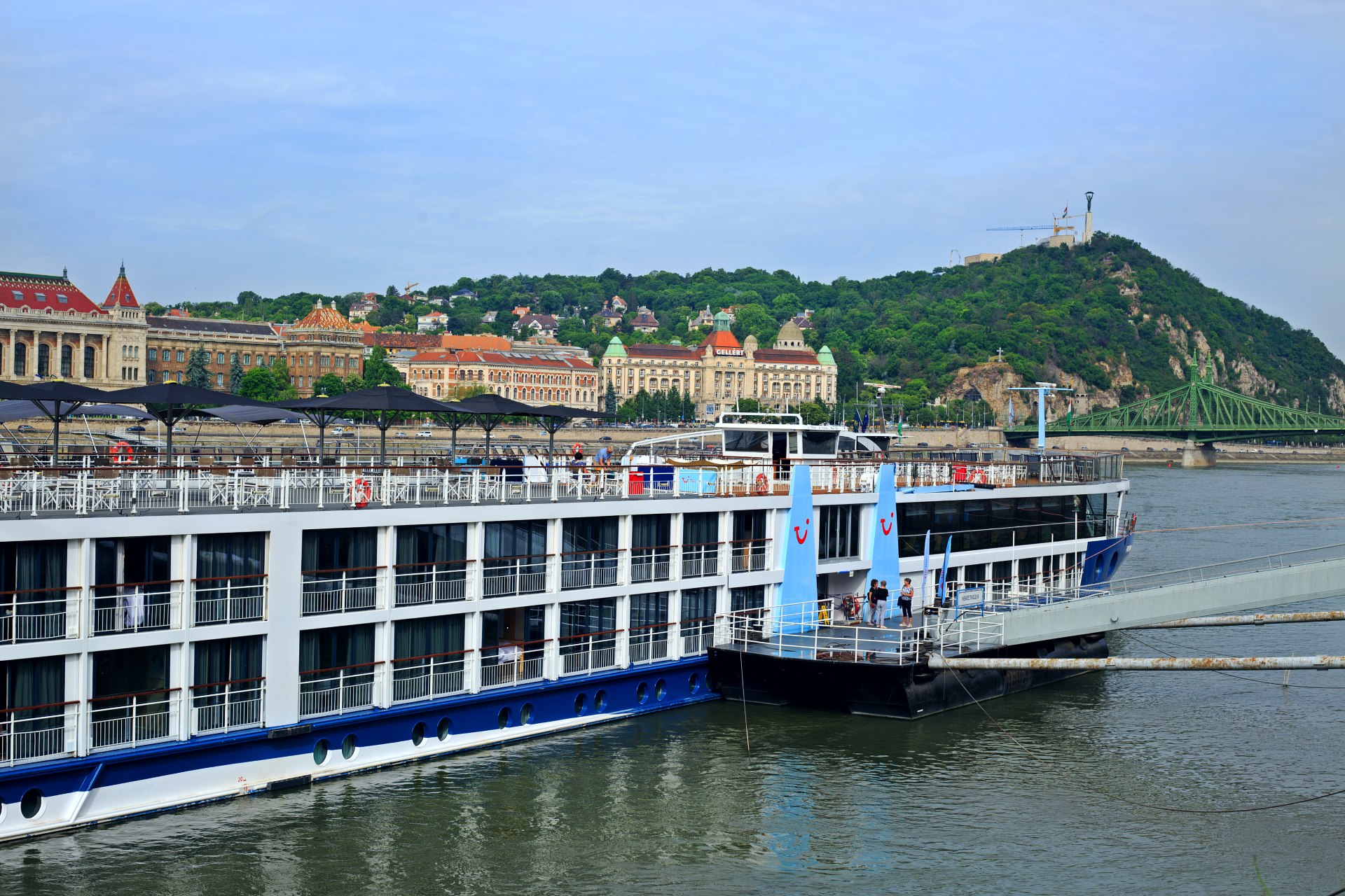 TUI river ship pin Budapest