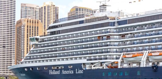 oosterdam Holland America ship docked in Sydney Australia