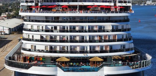 Carnival cruise ship