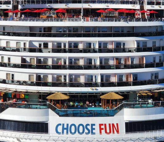 Carnival cruise ship