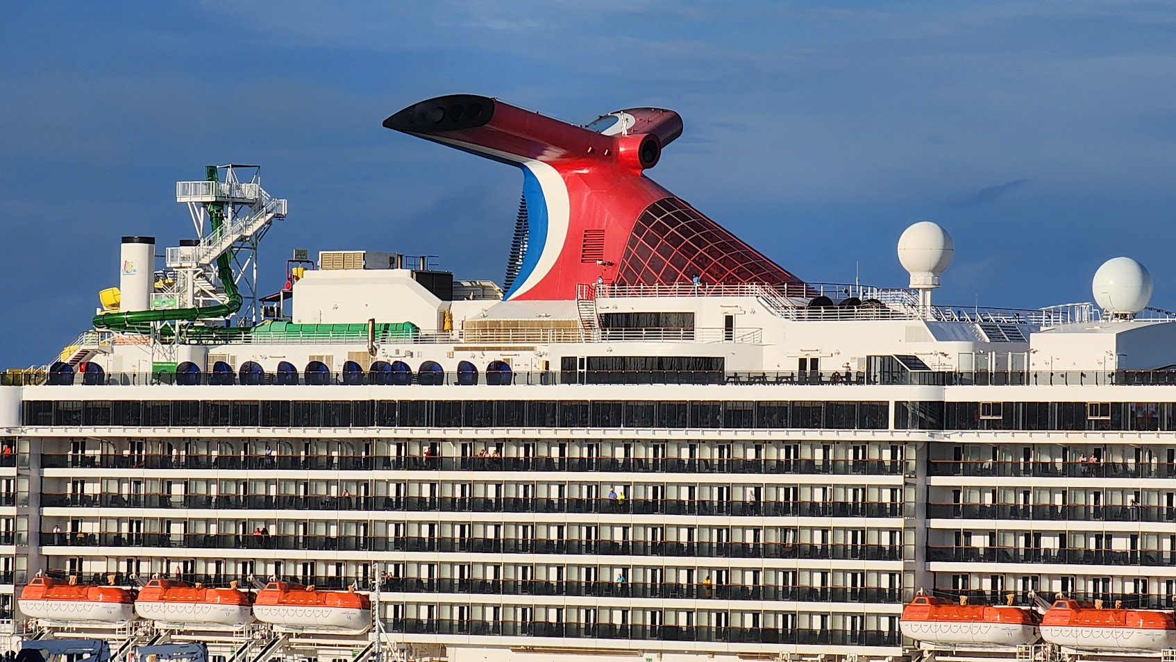 Carnival cruise ship
