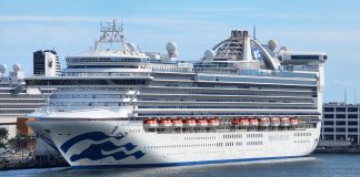 Caribbean Princess cruise ship